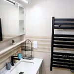 Sophie - Center, Cozy & Work-friendly Near Aubg, Free Streaming Platforms Blagoevgrado