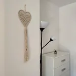 Apartamento Sophie - Center, Cozy & Work-friendly Near Aubg, Free Streaming Platforms *