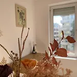 Sophie - Center, Cozy & Work-friendly Near Aubg, Free Streaming Platforms *