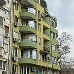 Apartamento Sophie - Center, Cozy & Work-friendly Near Aubg, Free Streaming Platforms *
