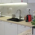 Sophie - Center, Cozy & Work-friendly Near Aubg, Free Streaming Platforms *