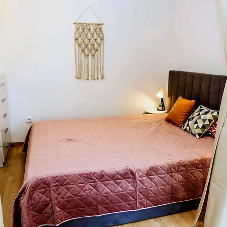 Sophie - Center, Cozy & Work-friendly Near Aubg, Free Streaming Platforms Appartement Blagoevgrad