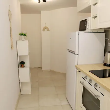 Lejlighed Sophie - Center, Cozy & Work-friendly Near Aubg, Free Streaming Platforms Blagoevgrad