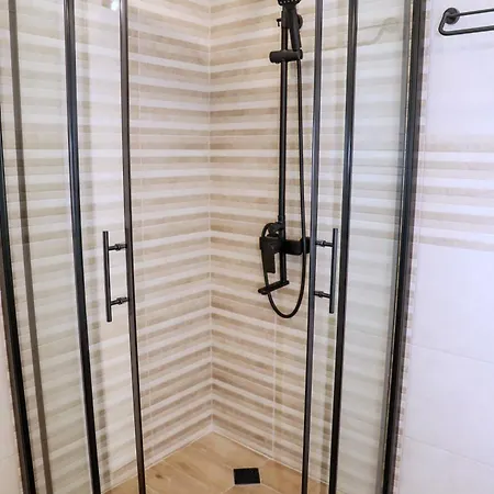 Sophie - Center, Cozy & Work-friendly Near Aubg, Free Streaming Platforms Lejlighed Blagoevgrad