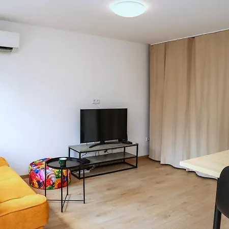 Apartmán Sophie - Center, Cozy & Work-friendly Near Aubg, Free Streaming Platforms Blagoevgrad