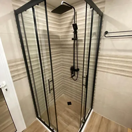 Lejlighed Sophie - Center, Cozy & Work-friendly Near Aubg, Free Streaming Platforms Blagoevgrad