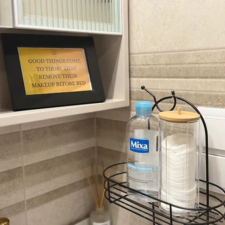 Appartement Sophie - Center, Cozy & Work-friendly Near Aubg, Free Streaming Platforms *