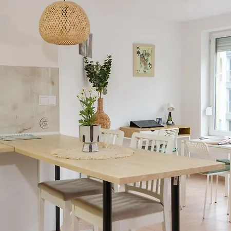 Sophie - Center, Cozy & Work-friendly Near Aubg, Free Streaming Platforms Appartement *