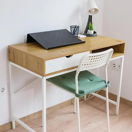 公寓 Sophie Studio - Top Center, Near Aubg, Cozy & Work-Friendly, Free Streaming 布拉格埃夫格拉德