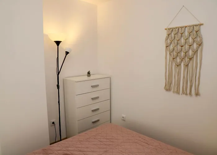 Sophie - Center, Cozy & Work-friendly Near Aubg, Free Streaming Platforms ブラゴエヴグラト