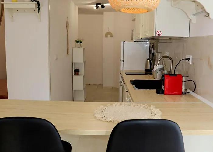 Sophie - Center, Cozy & Work-friendly Near Aubg, Free Streaming Platforms Błagojewgrad