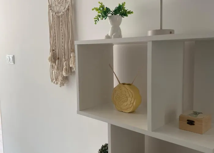 Sophie - Center, Cozy & Work-friendly Near Aubg, Free Streaming Platforms Apartament Błagojewgrad