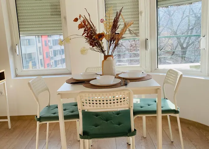 Sophie - Center, Cozy & Work-friendly Near Aubg, Free Streaming Platforms * ブラゴエヴグラト