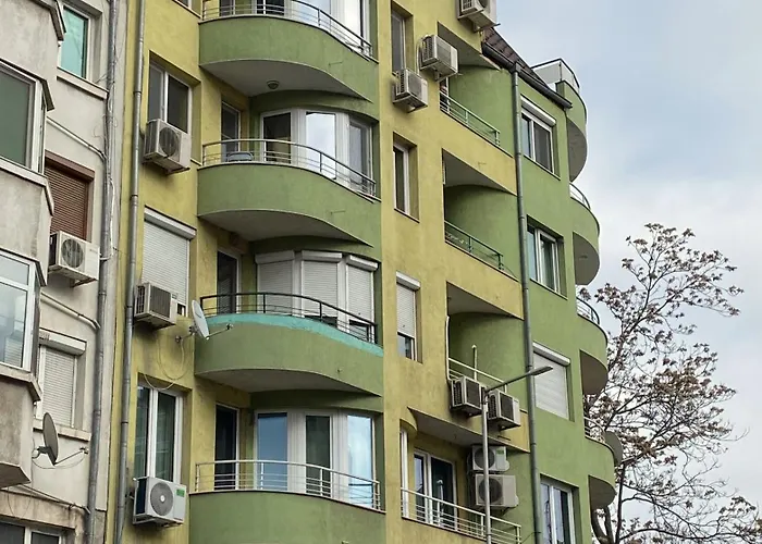 アパート Sophie - Center, Cozy & Work-friendly Near Aubg, Free Streaming Platforms *