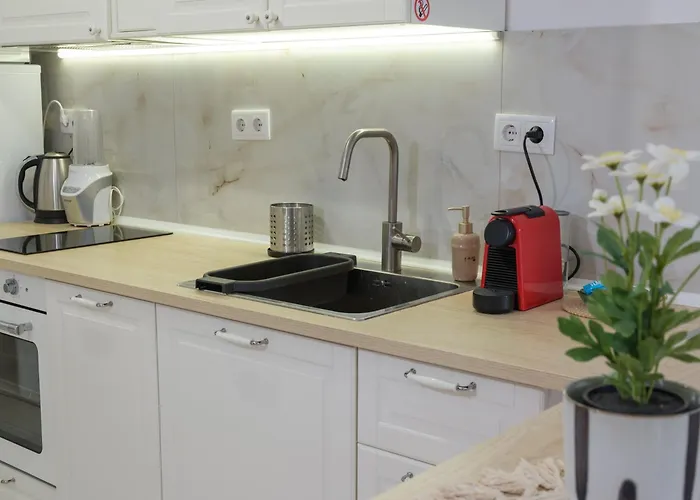 Sophie - Center, Cozy & Work-friendly Near Aubg, Free Streaming Platforms *